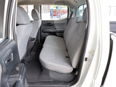 Used 2016 Toyota Tacoma SR w/ SR Convenience Package RWD image 22