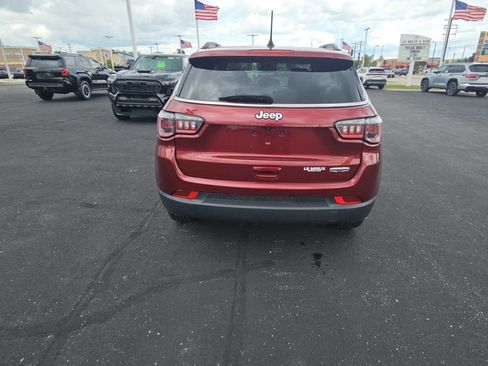 Used 2022 Jeep Compass Latitude w/ Convenience Group FWD image 4