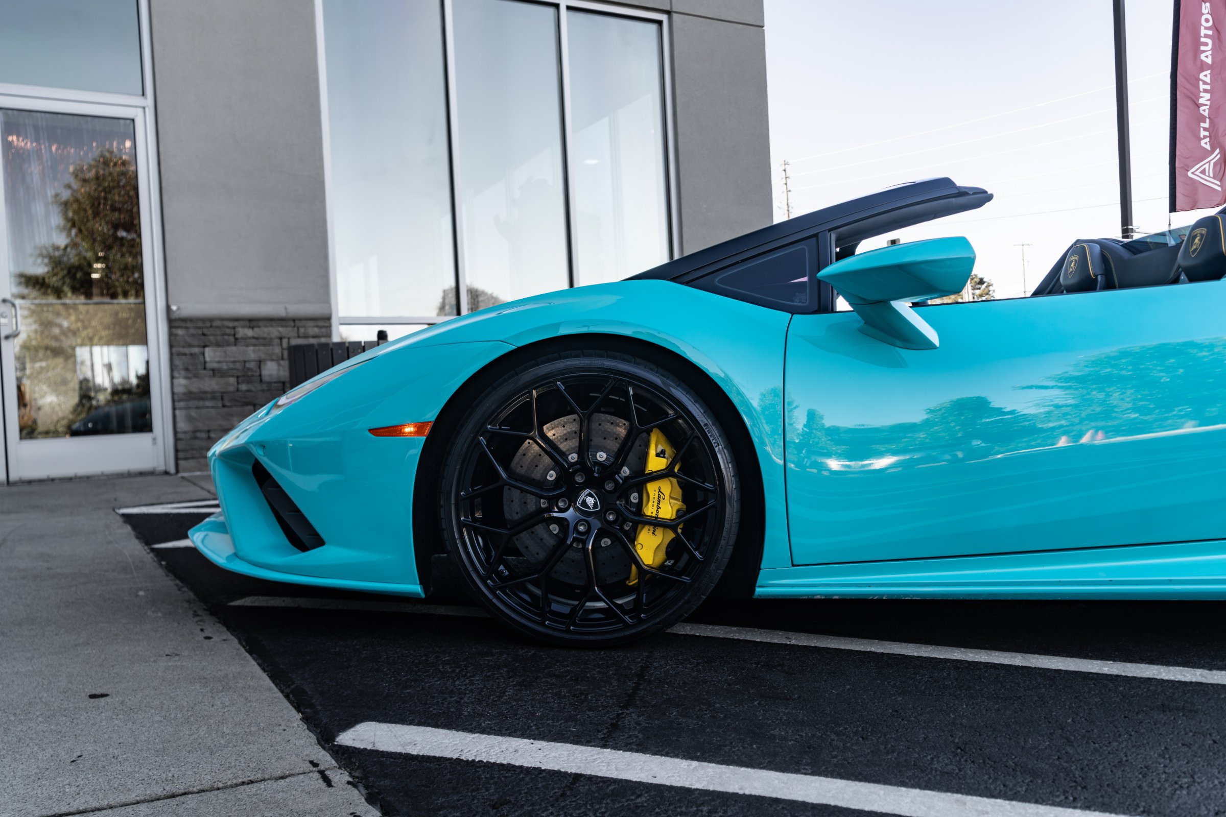 Used 2023 Lamborghini Huracan EVO RWD image 23