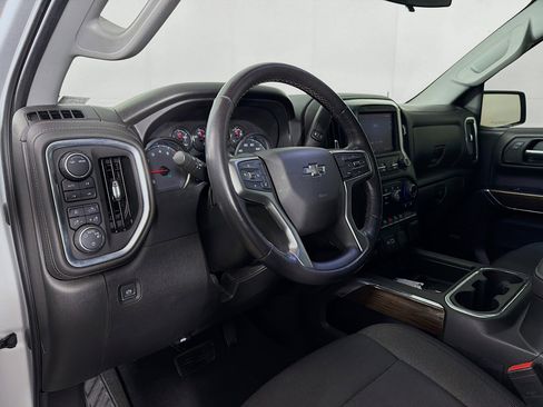 Used 2022 Chevrolet Silverado 1500 LT Trail Boss w/ Convenience Package II image 10