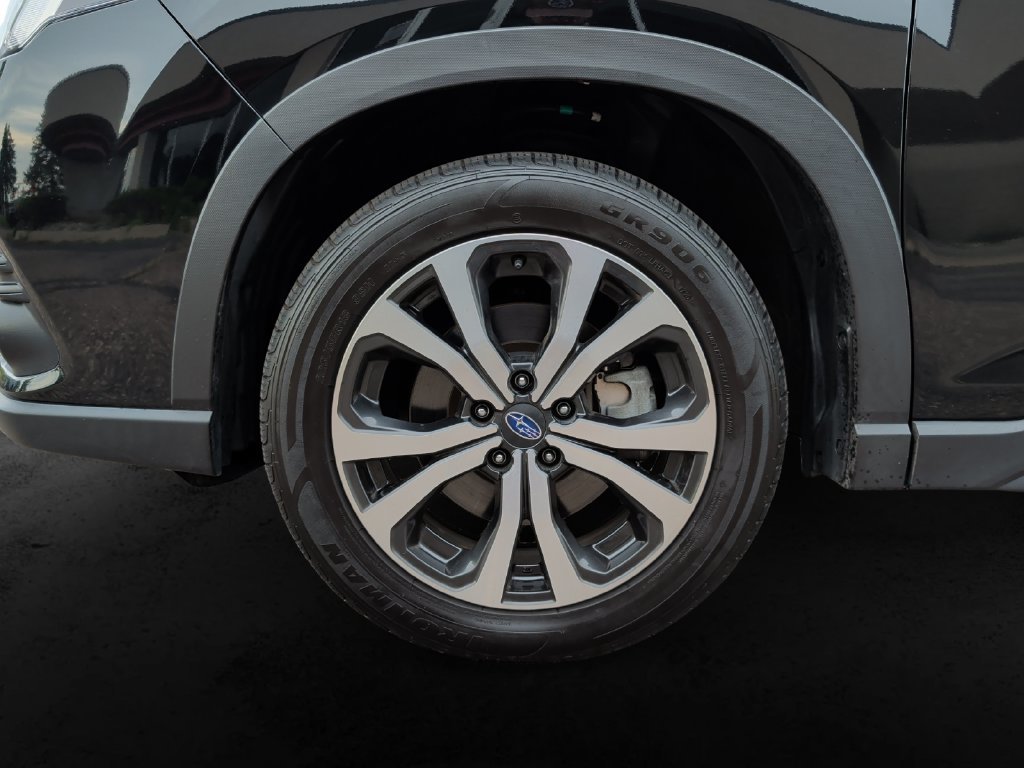 Used 2024 Subaru Forester Limited AWD/4WD image 9