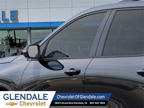 New 2026 Chevrolet Traverse Z71 w/ Driver Confidence Package image 12