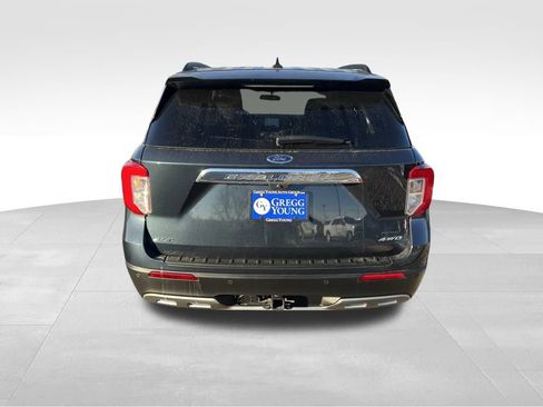 Used 2023 Ford Explorer XLT w/ Equipment Group 202A image 5
