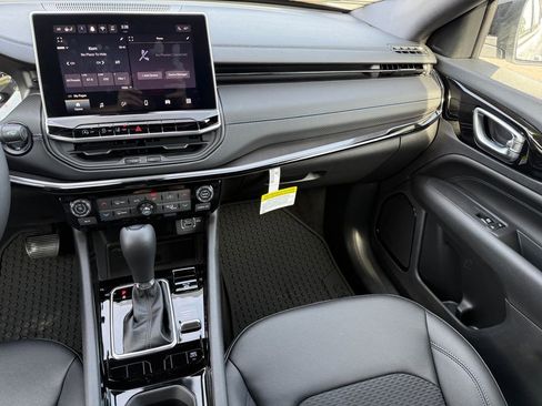 New 2026 Jeep Compass Latitude w/ Quick Order Package 29K image 24