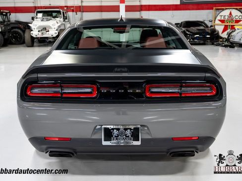 Used 2019 Dodge Challenger SRT Hellcat Redeye image 7