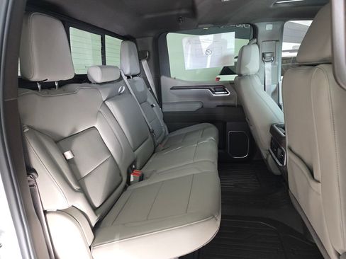 Used 2026 GMC Sierra 1500 SLT w/ SLT Premium Plus Package image 11