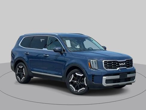 Used 2023 Kia Telluride S w/ S Sunroof Package AWD/4WD image 2
