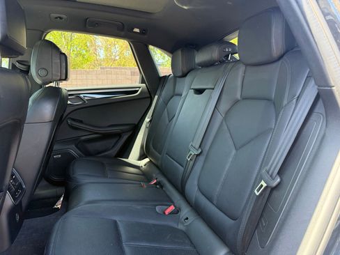 Used 2018 Porsche Macan Sport Edition w/ Premium Package Plus AWD/4WD image 9