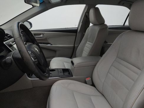 Used 2015 Toyota Camry XLE image 17