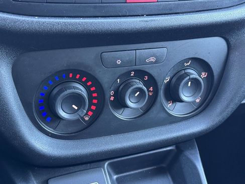 Used 2022 RAM ProMaster City Wagon image 25