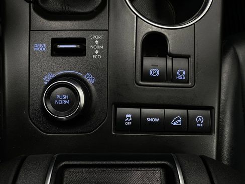 Used 2021 Toyota Highlander XSE image 28