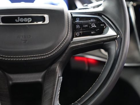 Used 2021 Jeep Grand Cherokee L Overland w/ Advanced Protech Group III image 23