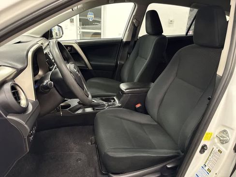 Used 2015 Toyota RAV4 LE AWD/4WD image 15