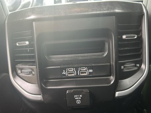 Used 2020 RAM 1500 Big Horn AWD/4WD image 23