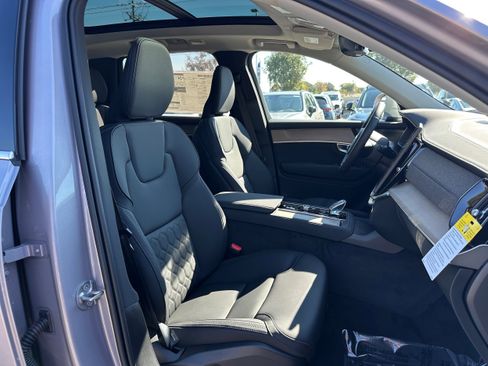 New 2026 Volvo XC90 B5 Plus image 8
