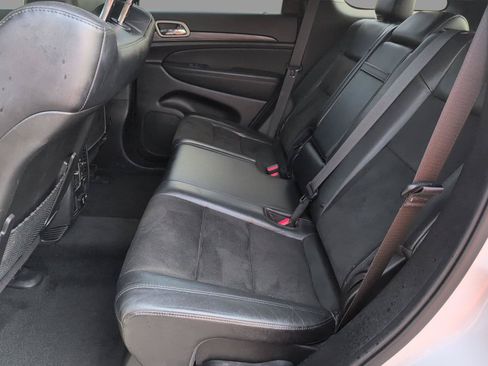 Used 2022 Jeep Grand Cherokee Laredo X RWD image 33
