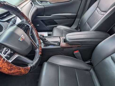 Used 2019 Cadillac XTS Luxury image 18