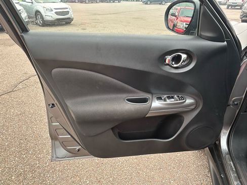 Used 2011 Nissan Juke SV AWD/4WD image 14