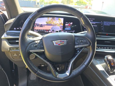 Used 2023 Cadillac Escalade Sport AWD/4WD image 18