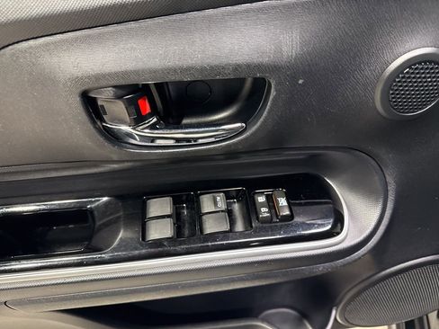 Used 2019 Toyota Prius C image 27