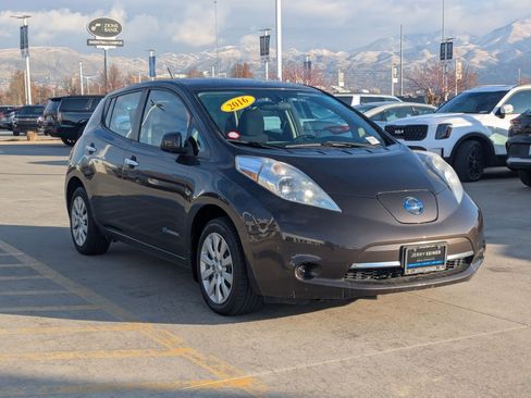 Used 2016 Nissan Leaf S w/ Charger Package image 7