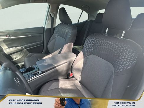 Used 2025 Toyota Camry LE image 23