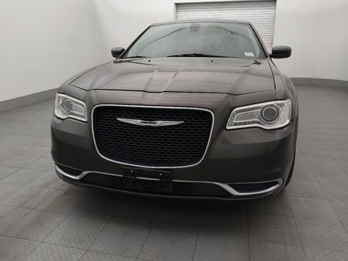 Used 2015 Chrysler 300 Limited RWD image 15