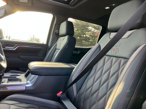 New 2026 Chevrolet Silverado 1500 RST AWD/4WD image 17