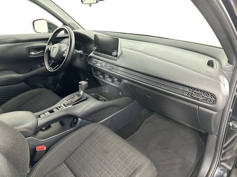 Used 2025 Honda HR-V Sport image 29