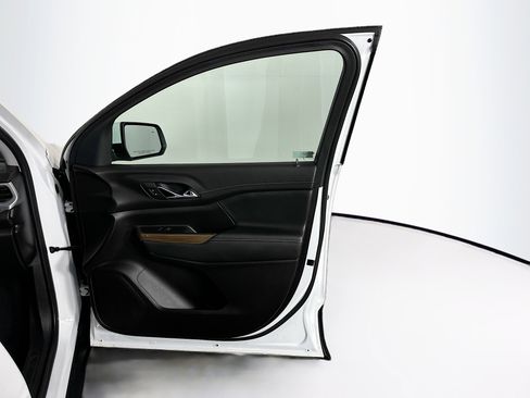 Used 2023 GMC Acadia SLE w/ Driver Convenience Package image 34