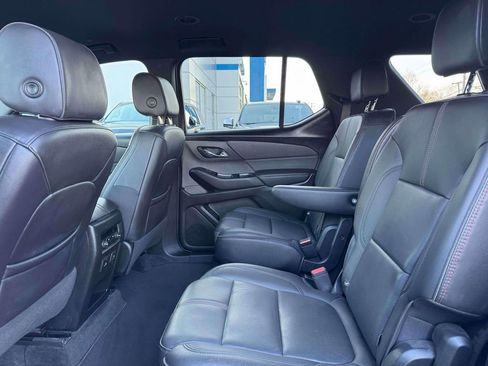 Used 2023 Chevrolet Traverse RS AWD/4WD image 14