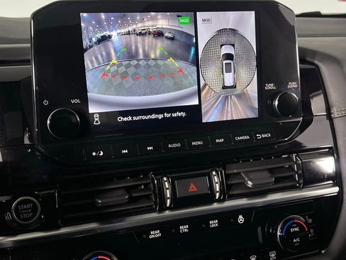 Used 2023 Nissan Pathfinder Platinum w/ Lighting Package (N92) image 19