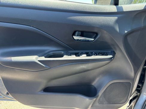 Used 2025 Nissan Versa SV FWD image 18