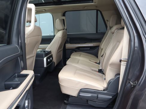 Used 2024 Ford Expedition Max Limited AWD/4WD image 8