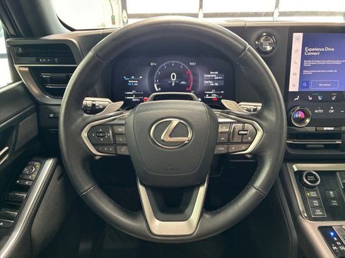 Used 2024 Lexus GX 550 AWD/4WD image 16