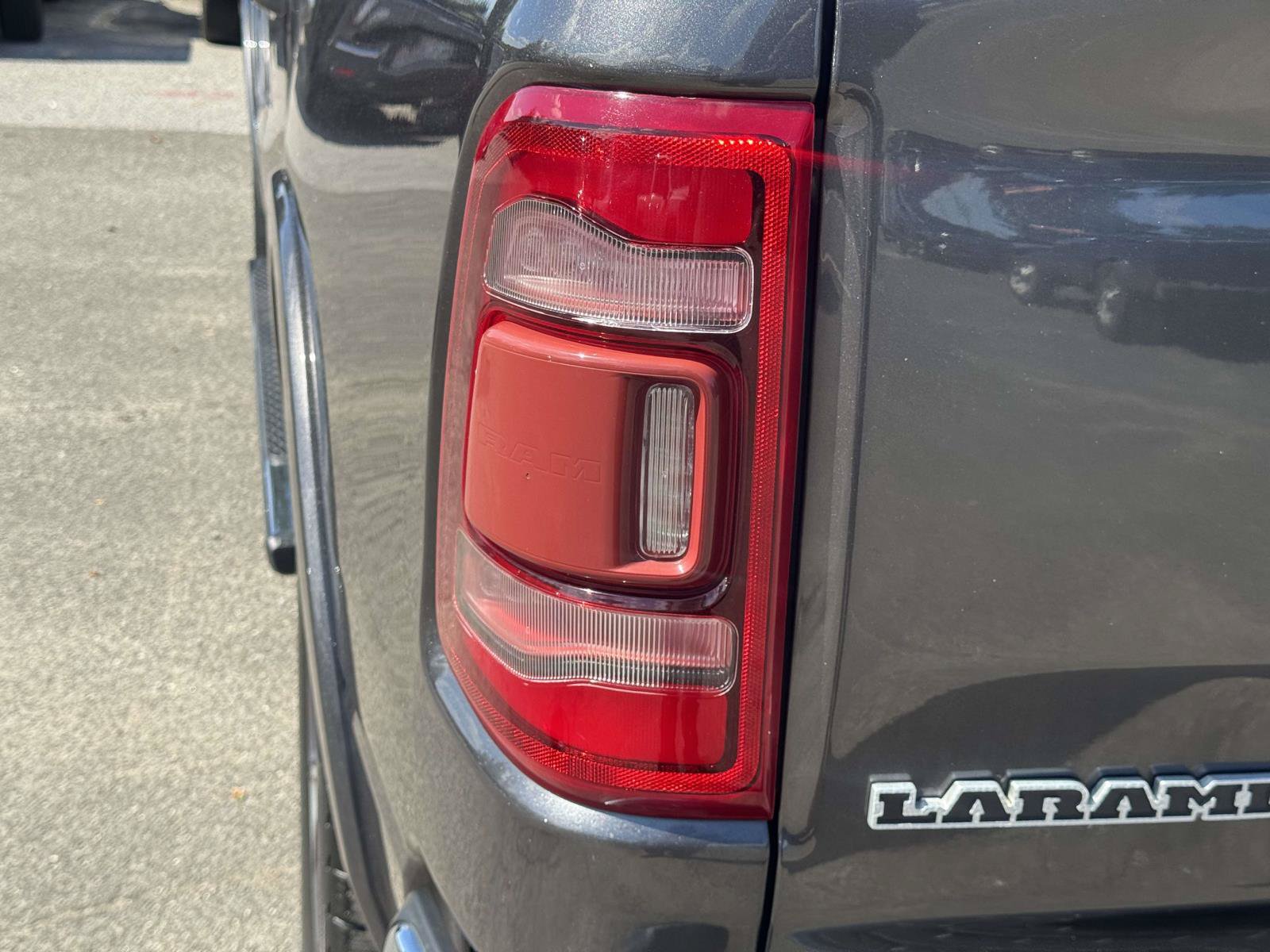 Used 2020 RAM 1500 Laramie AWD/4WD image 11