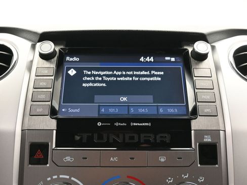 Used 2021 Toyota Tundra SR5 w/ SR5 Upgrade Package AWD/4WD image 34