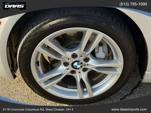 Used 2017 BMW 330i xDrive Sedan AWD/4WD image 12