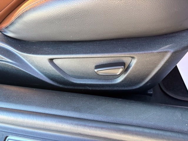 Used 2022 Ford Mustang Premium RWD image 25