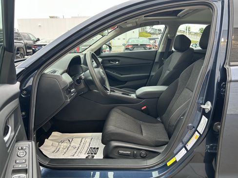 Used 2024 Honda Accord EX image 12