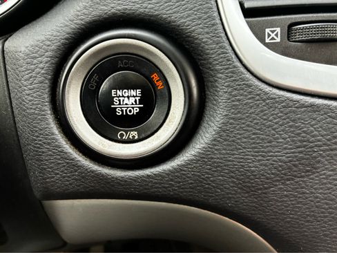 Used 2019 Dodge Durango SXT image 19