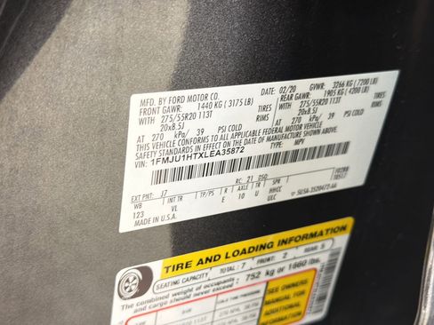 Used 2020 Ford Expedition XLT w/ Equipment Group 202A RWD image 18