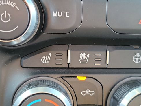 Used 2022 RAM 1500 Laramie image 24