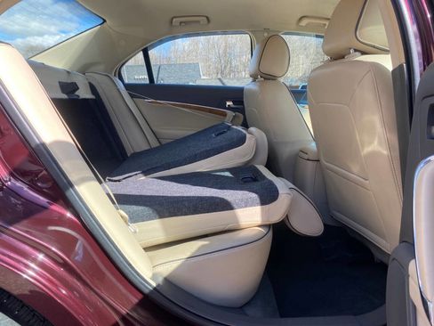 Used 2012 Lincoln MKZ AWD image 50