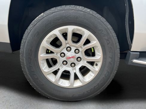 Used 2019 GMC Yukon SLT AWD/4WD image 32