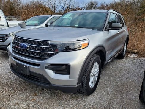 Used 2020 Ford Explorer XLT image 5