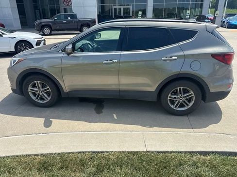 Used 2017 Hyundai Santa Fe Sport AWD/4WD image 7