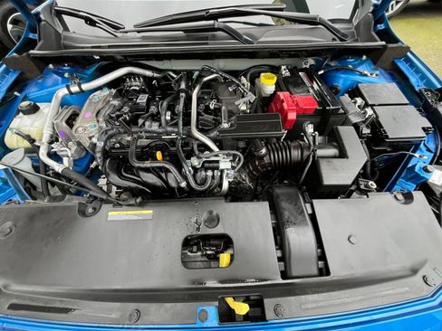 Used 2025 Nissan Sentra SV image 32