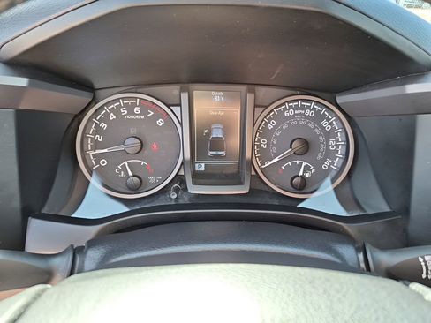 Used 2021 Toyota Tacoma TRD Off-Road w/ Technology Package image 38