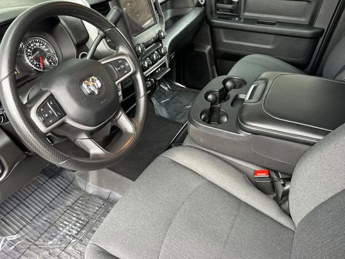 Used 2024 RAM 3500 Tradesman w/ Chrome Appearance Group image 11